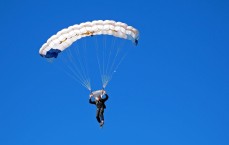 体彩网-忠诚铸就传奇，四次续约小角色的钢铁之魂，38岁欧冠首秀闪耀足坛