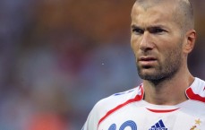 中彩网_从争冠巅峰到联盟垫底，连续惨败18分与21分，团队解散呼声高涨