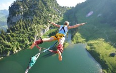 【体育彩票】猛龙客场力克开拓者，终结对手四连胜势头