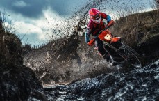 【体育彩票】赛场上的可爱鼓掌，青年体操赛事中的温情瞬间