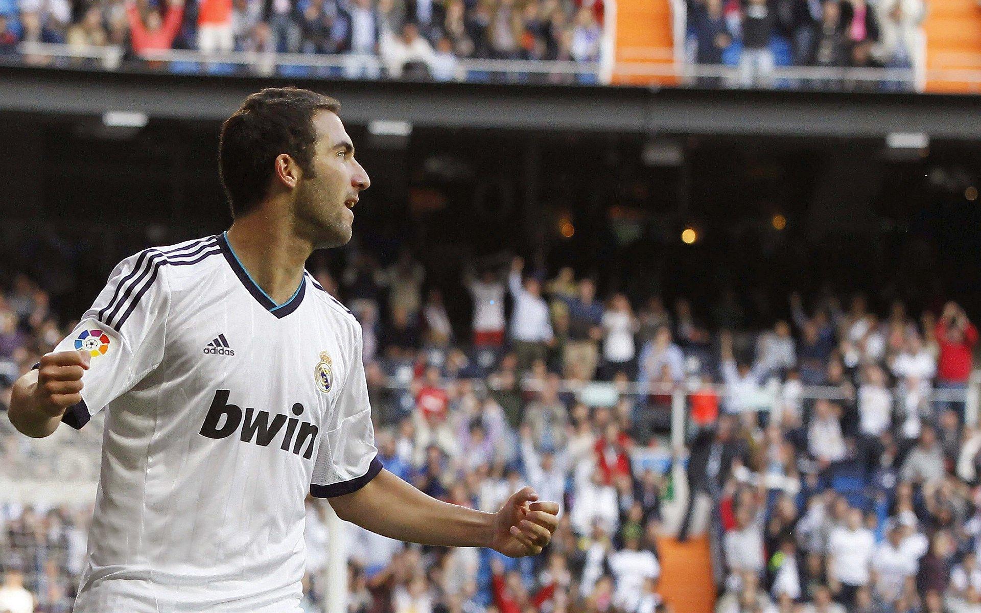 欧冠6冠王主场爆冷翻车！2-3遭逆转，118亿对决惨败，争四格局剧变